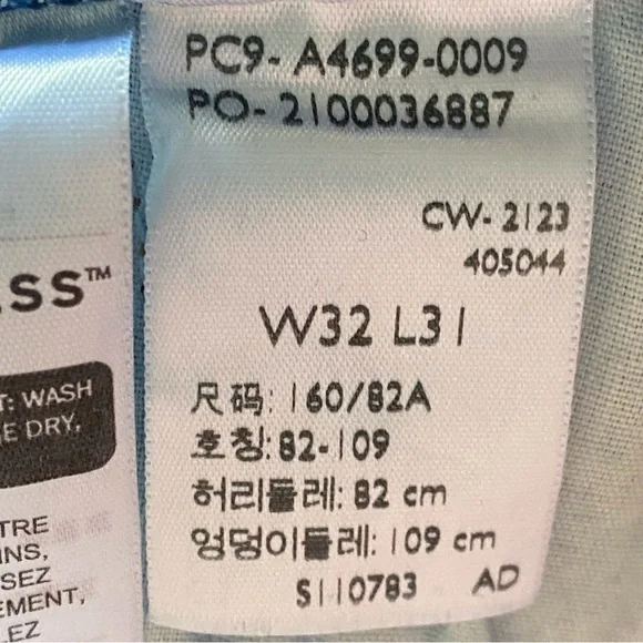 Levis Premium 501 '81 Jeans Woman 32x31 Medium Wash Button Fly Streetwear Retro - Picture 10 of 15